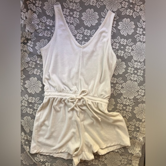 Loop Terry V-Neck Romper. One piece terry cloth short short set. Summer XS - Picture 8 of 8